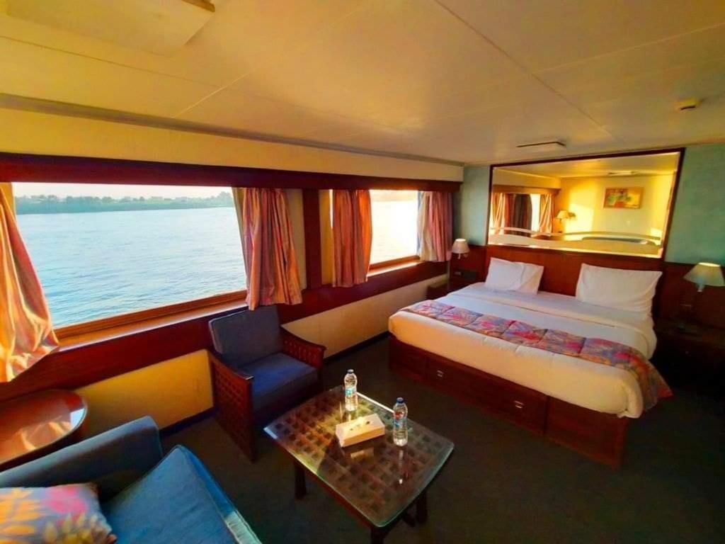 Aton Nile Cruise * El Cairo